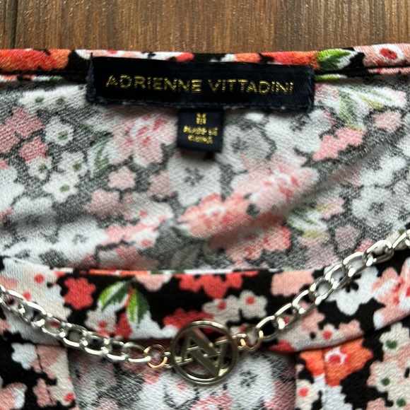 🌺🌺Adrienne Vittadini Short Sleeved Top🌺🌺 - Picture 7 of 8
